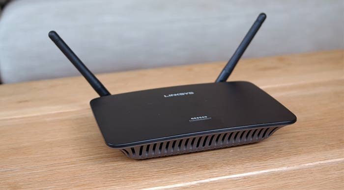 Linksys AC1200 MAX Wi-Fi Gigabit Range Extender Repeater (RE6500)